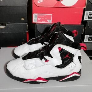 AIR JORDAN TRUE FLIGHT US SIZE 2YOUTH GOOD COND